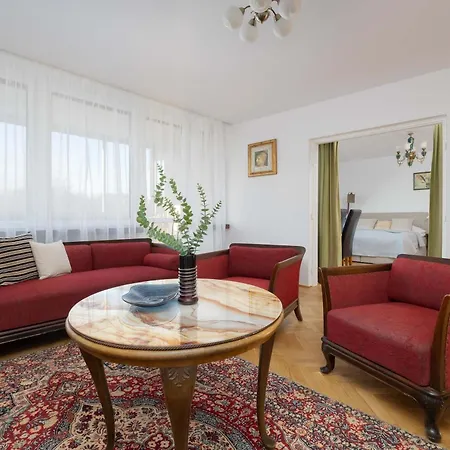 Atmospheric In The Center With Air Conditioned Living By Renters ワルシャワ