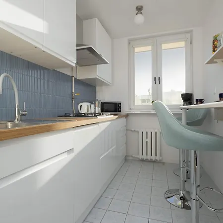 Atmospheric In The Center With Air Conditioned Living By Renters ワルシャワ