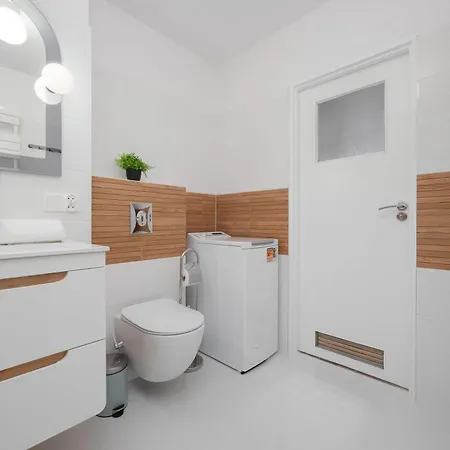 アパート Atmospheric In The Center With Air Conditioned Living By Renters *